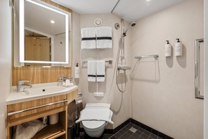Polar Inside | Larger inside cabin for 2 travellers